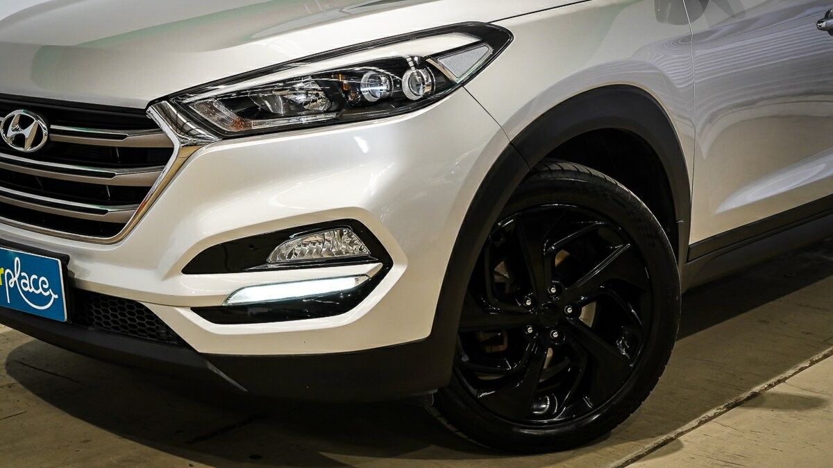 Hyundai Tucson image 3