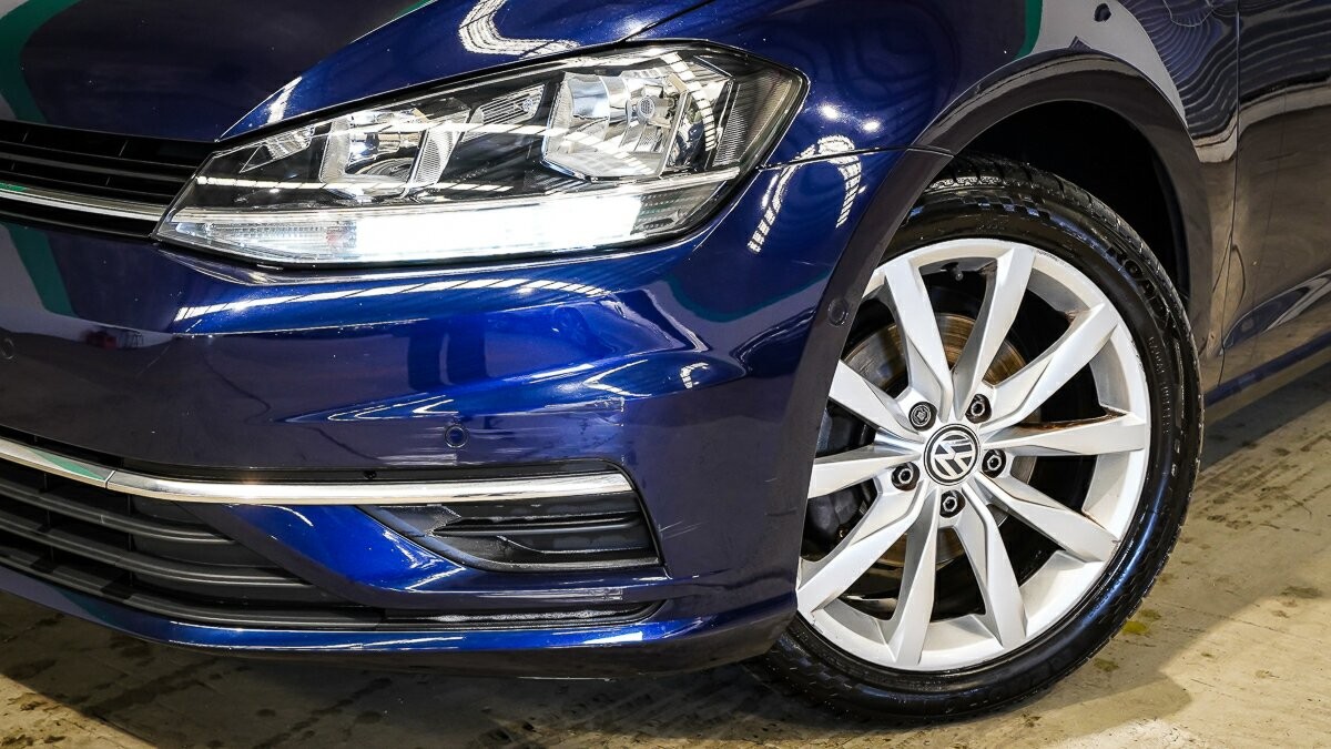 Volkswagen Golf image 3
