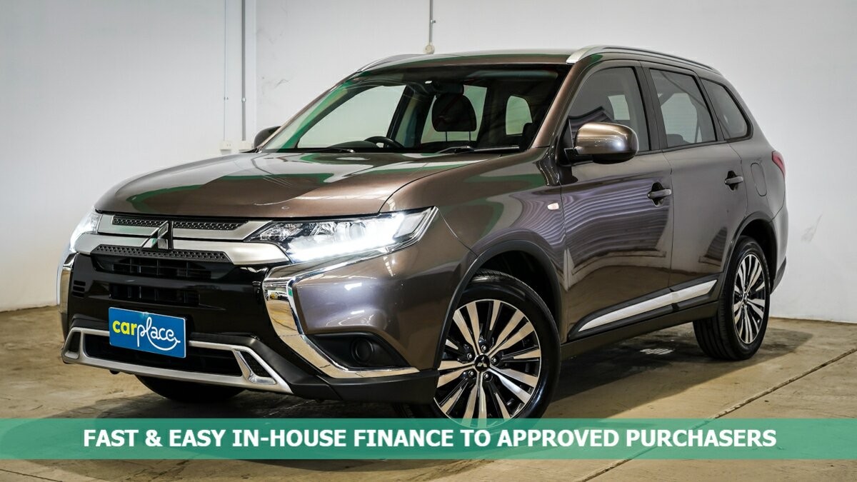 Mitsubishi Outlander image 1
