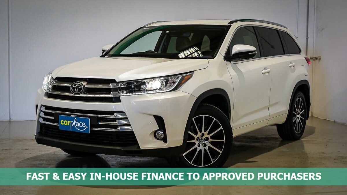 Toyota Kluger image 1