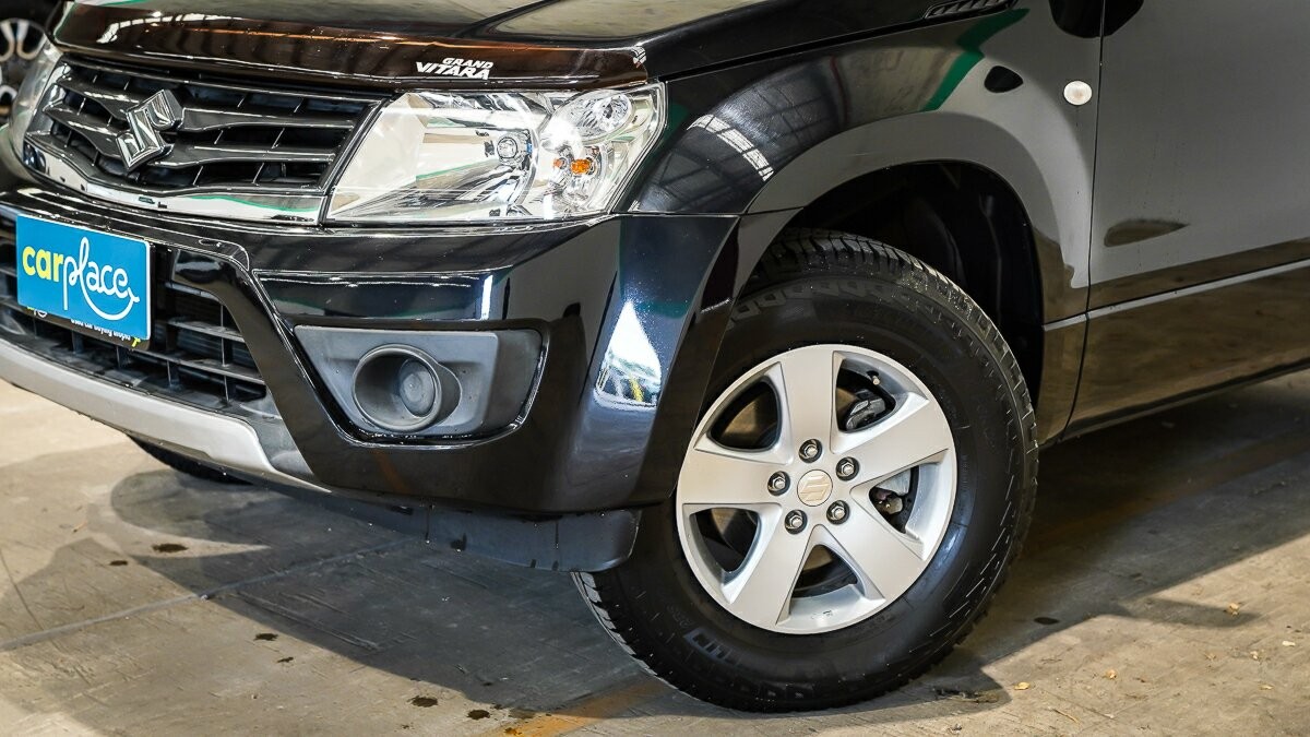 Suzuki Grand Vitara image 3