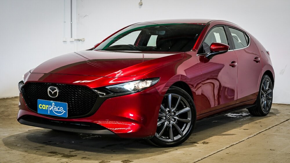 Mazda 3 image 2