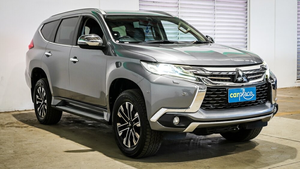 Mitsubishi Pajero Sport image 4