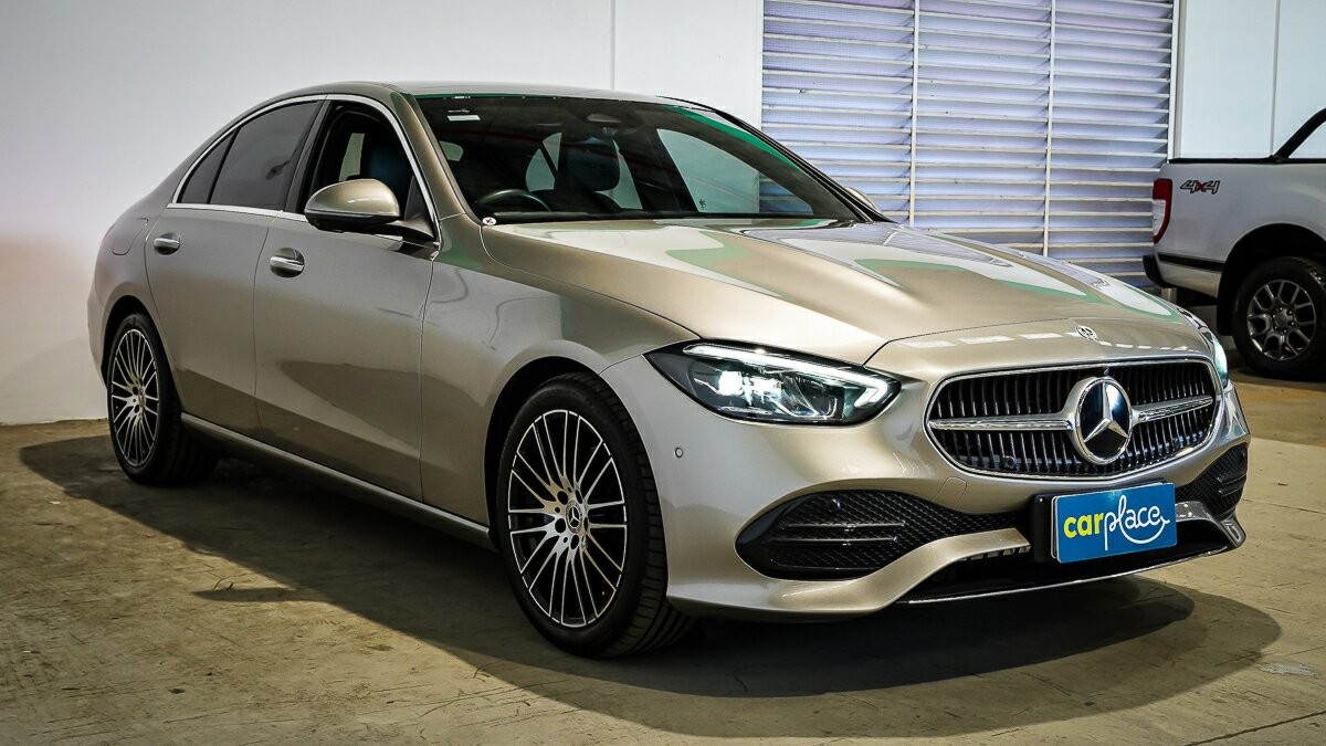 Mercedes Benz C-class image 4