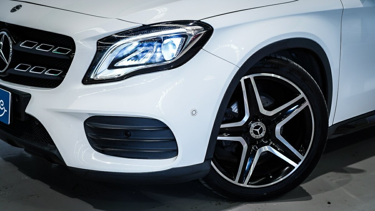 Mercedes Benz Gla-class image 3