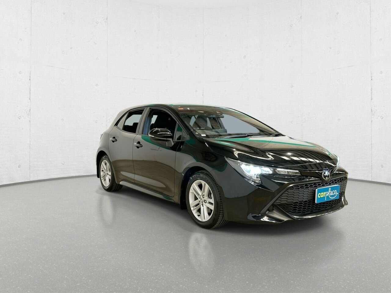Toyota Corolla image 2