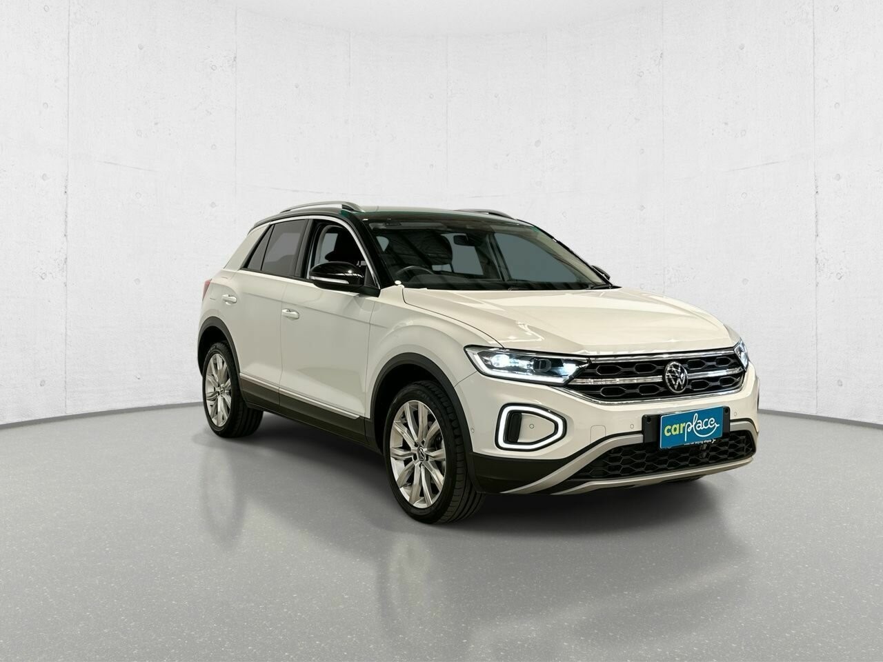 Volkswagen T-roc image 2