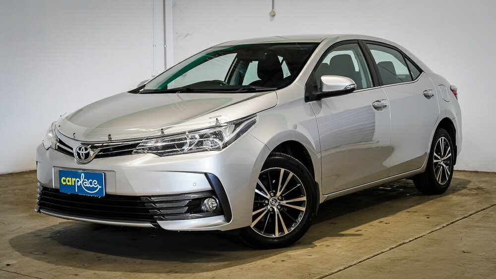 Toyota Corolla image 2
