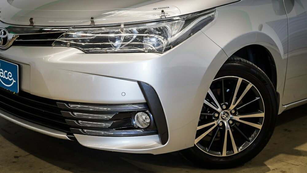 Toyota Corolla image 3