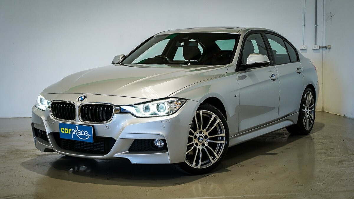 BMW 3 Series image 2