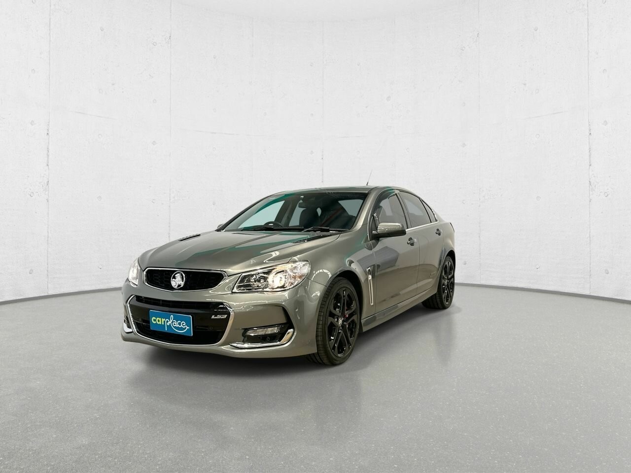 Holden Commodore image 4