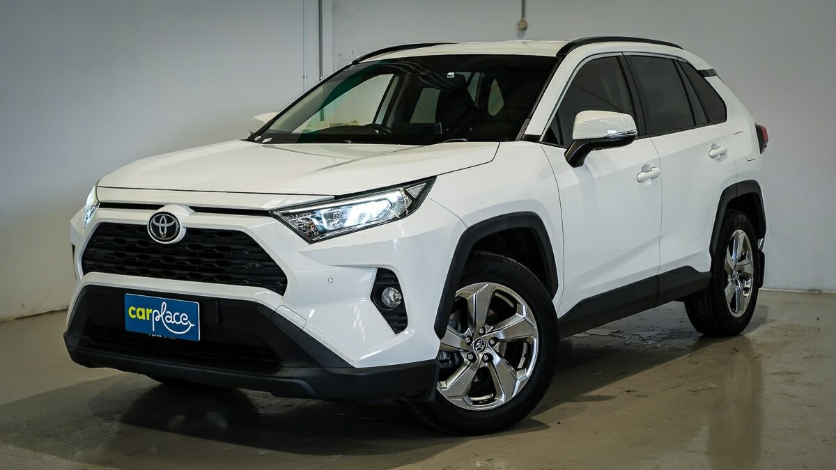 Toyota Rav4 image 2