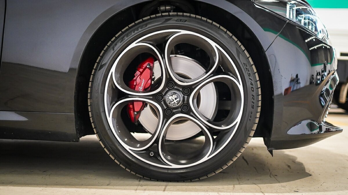 Alfa Romeo Giulia image 3