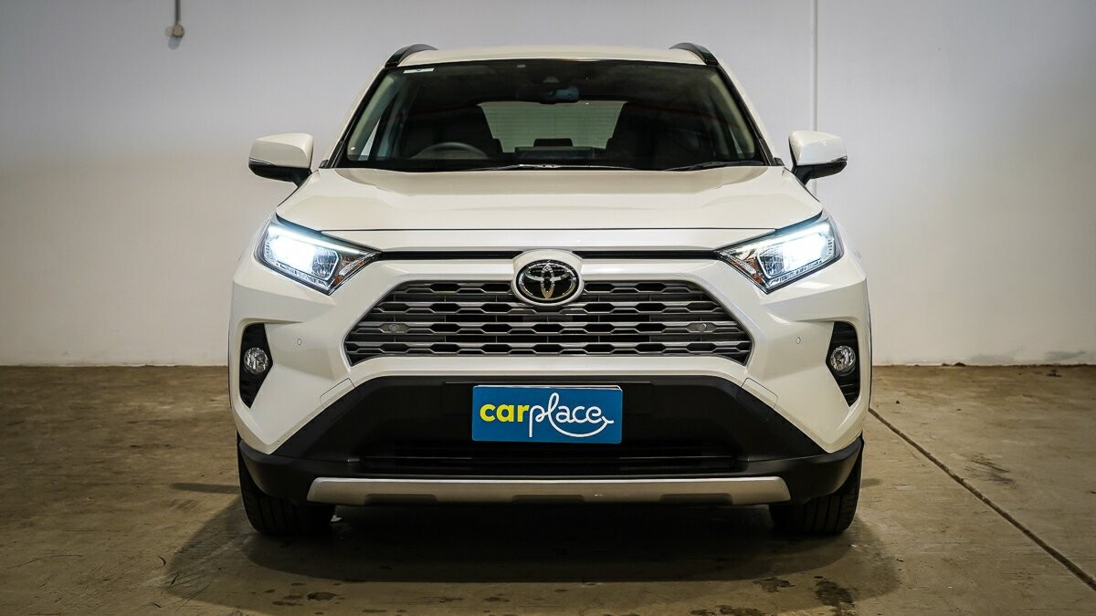 Toyota Rav4 image 3
