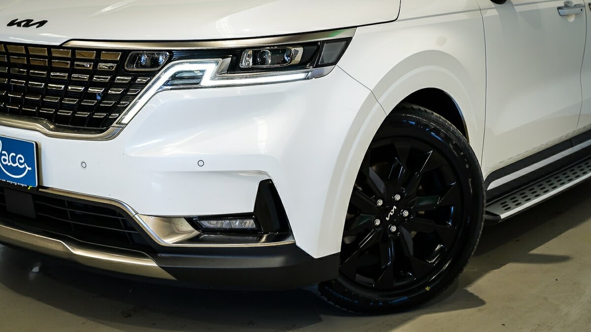 Kia Carnival image 3