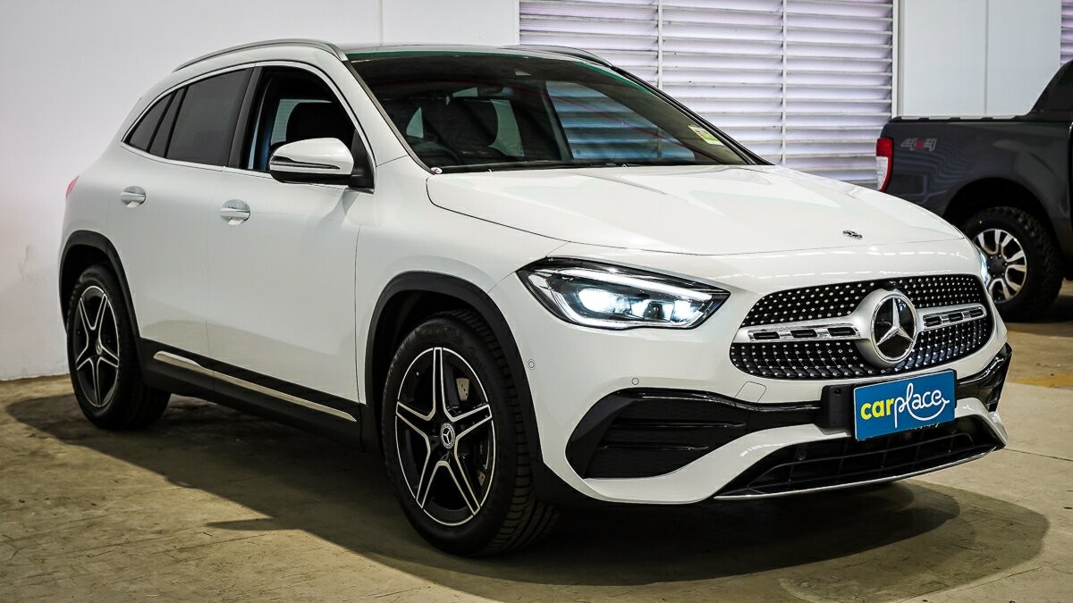 Mercedes Benz Gla-class image 4