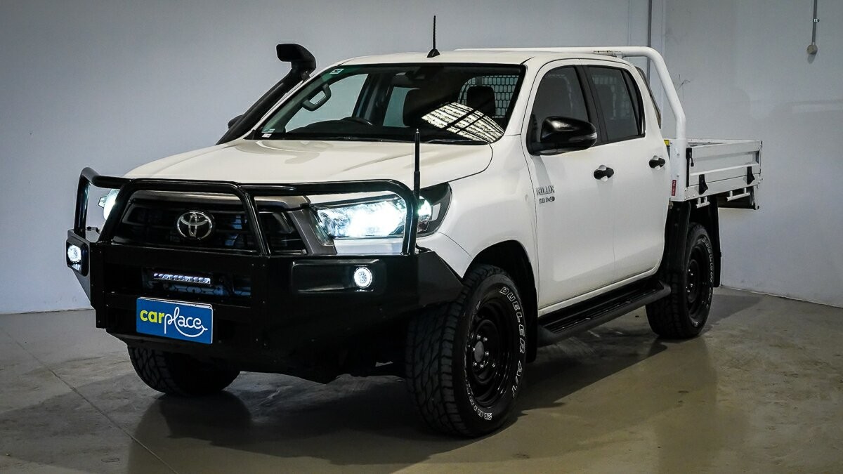 Toyota Hilux image 4