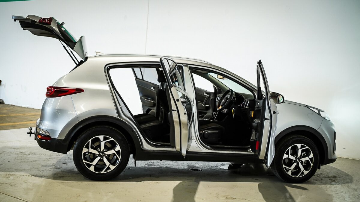 Kia Sportage image 4