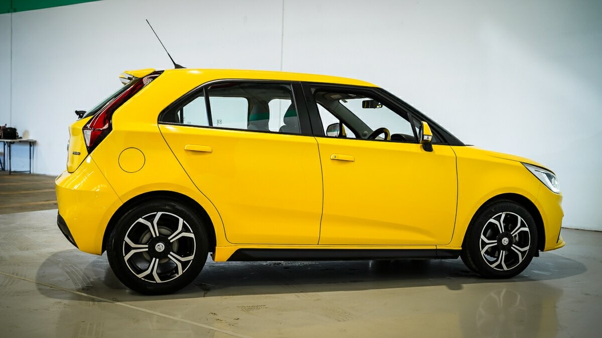 MG Mg3 image 4