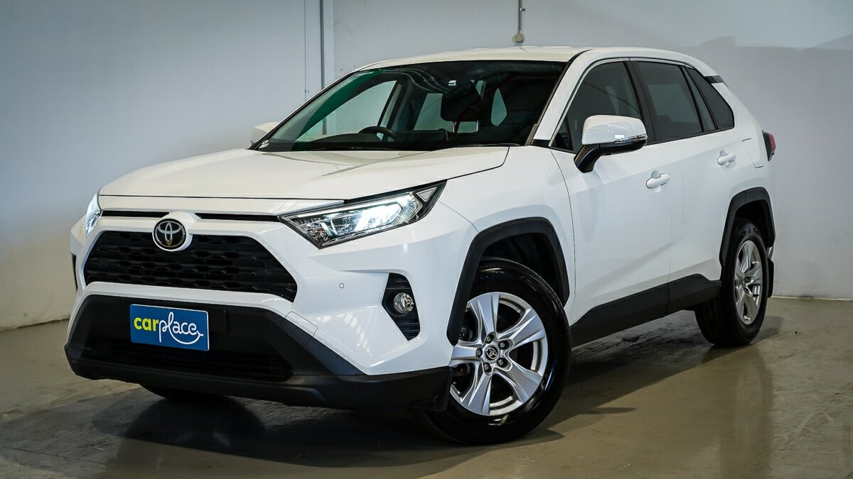 Toyota Rav4 image 2