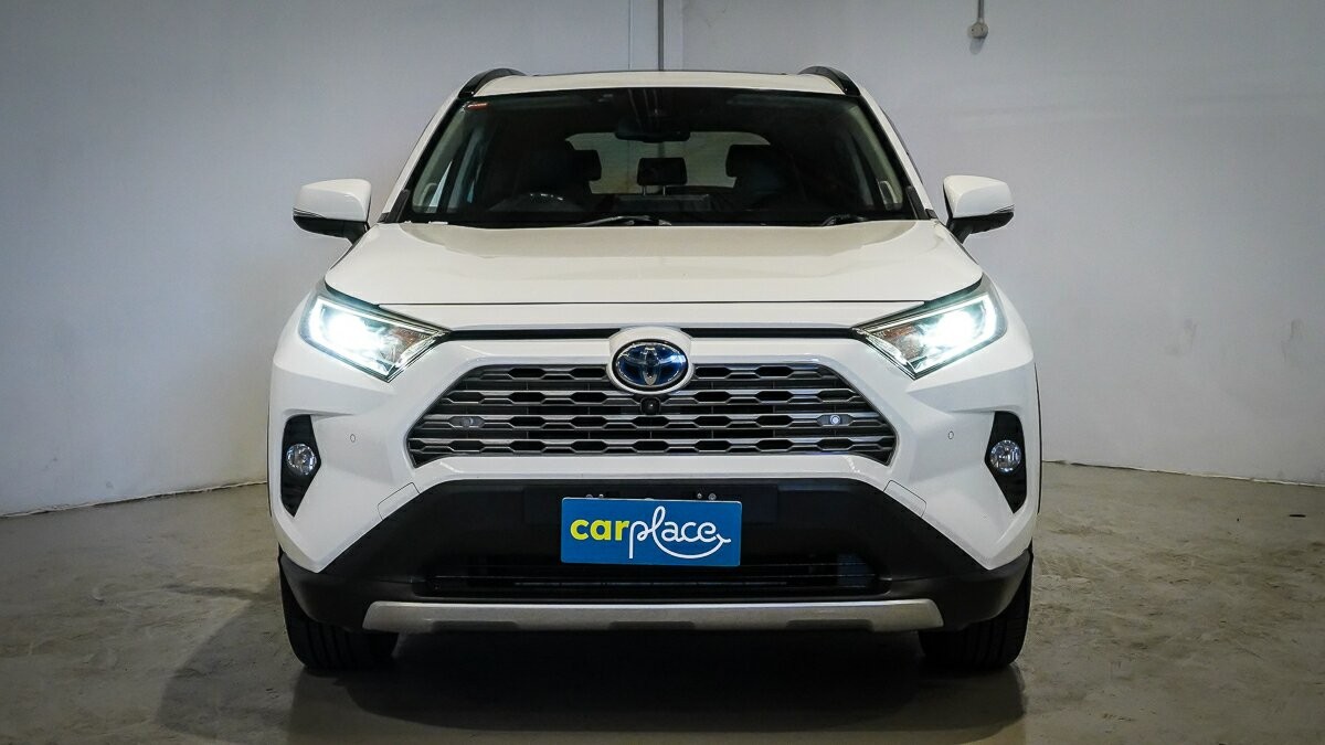 Toyota Rav4 image 3