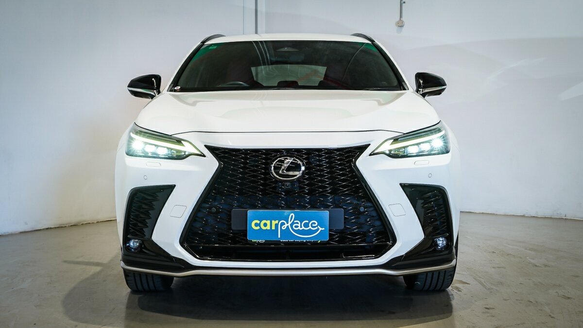 Lexus Nx image 2