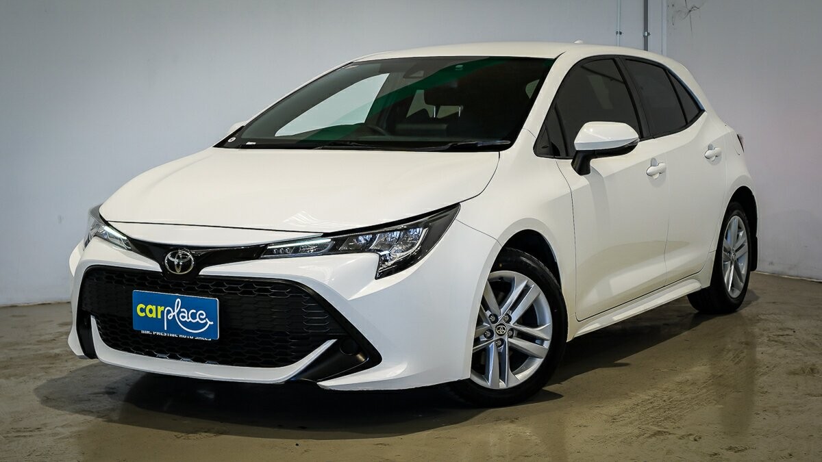 Toyota Corolla image 2