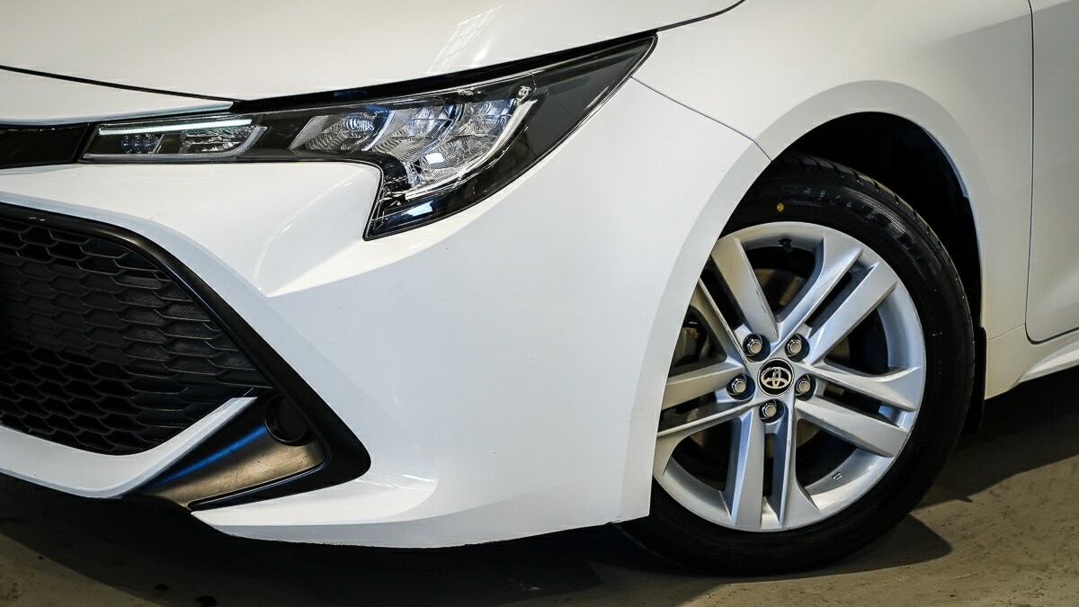 Toyota Corolla image 3