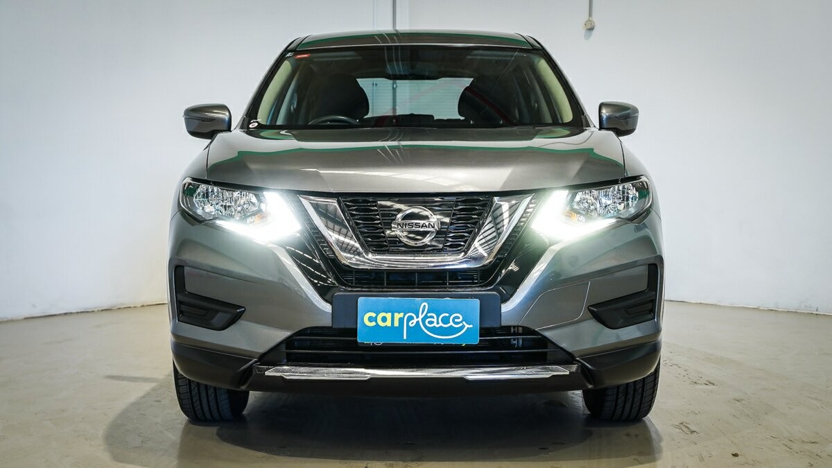 Nissan X-trail image 2
