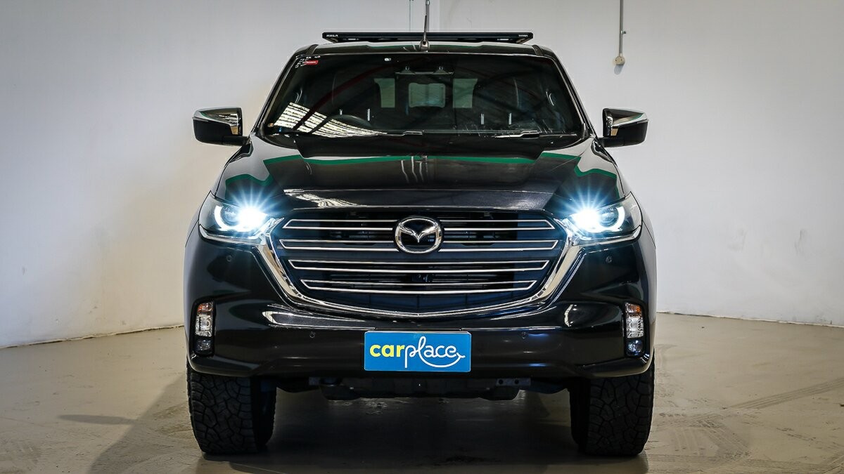 Mazda Bt-50 image 2