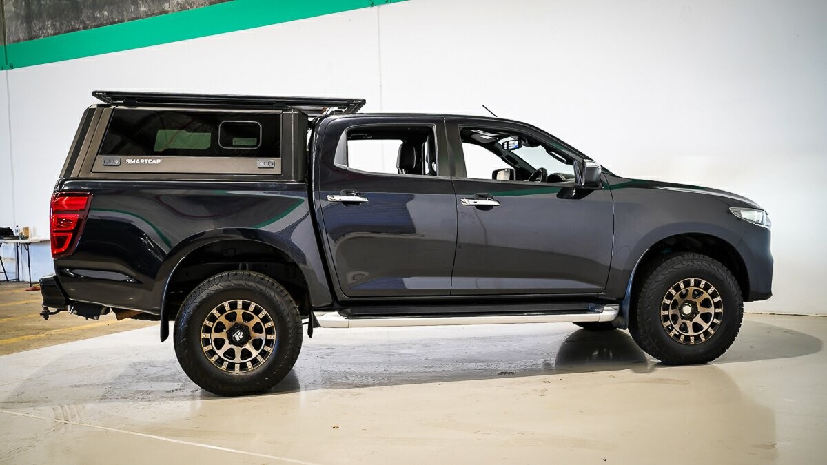 Mazda Bt-50 image 4