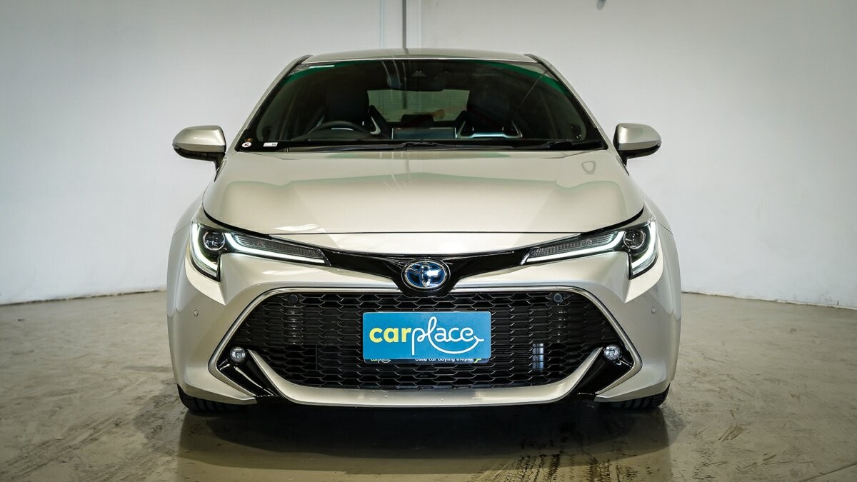 Toyota Corolla image 2