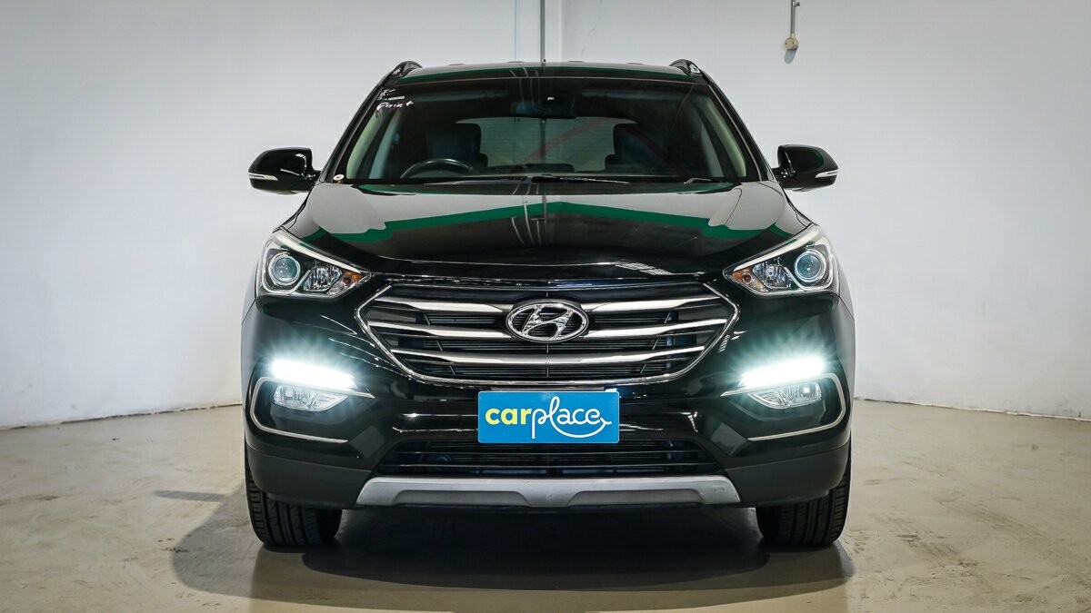Hyundai Santa Fe image 2
