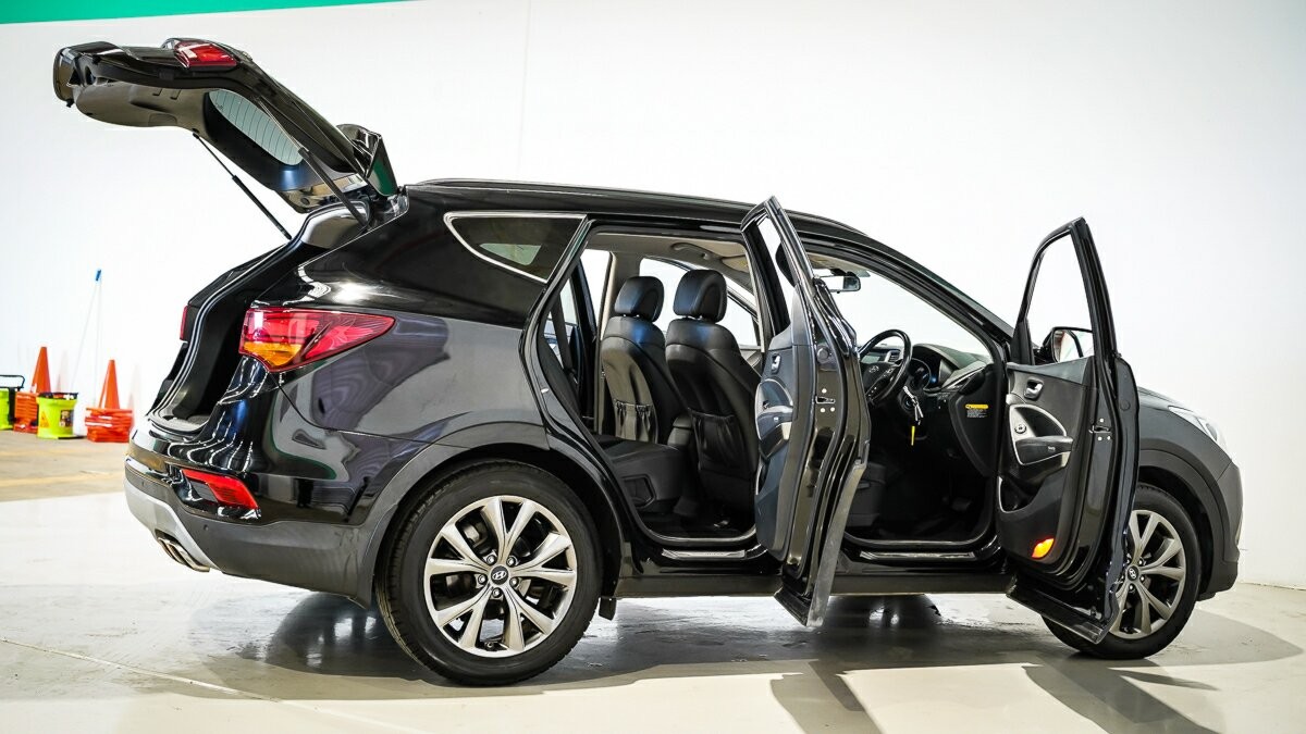 Hyundai Santa Fe image 4