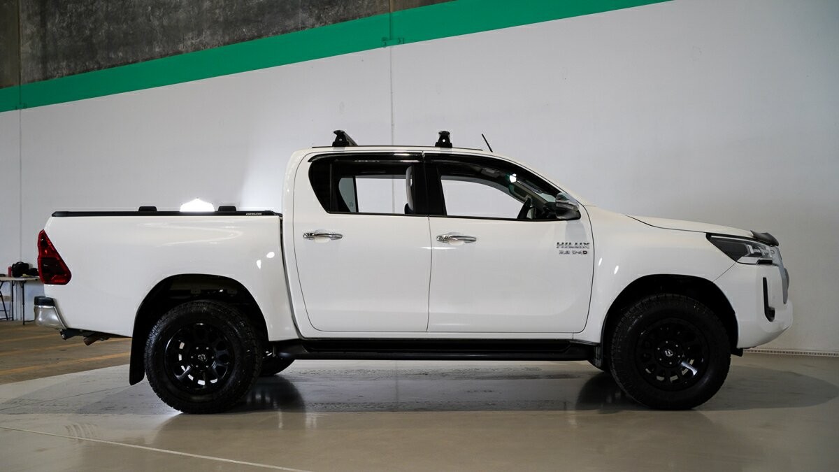 Toyota Hilux image 3