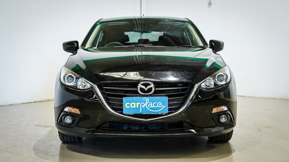 Mazda 3 image 2
