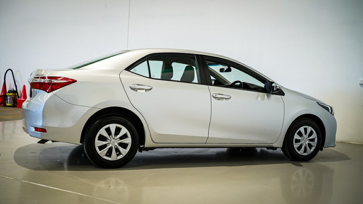 Toyota Corolla image 4