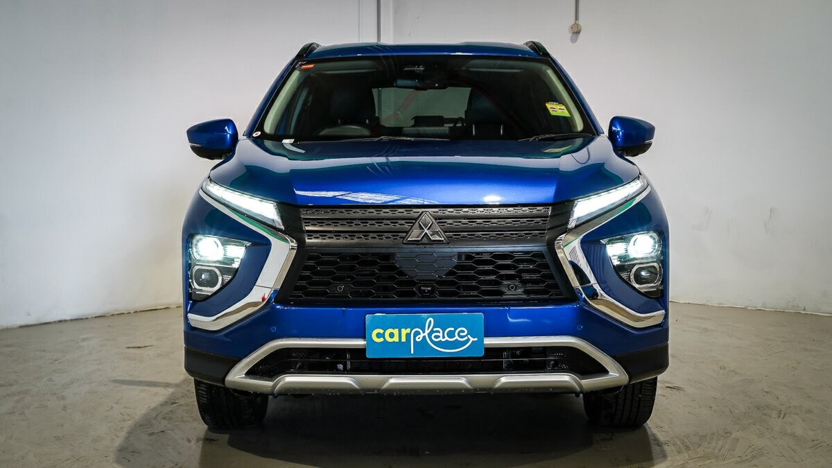 Mitsubishi Eclipse Cross image 2