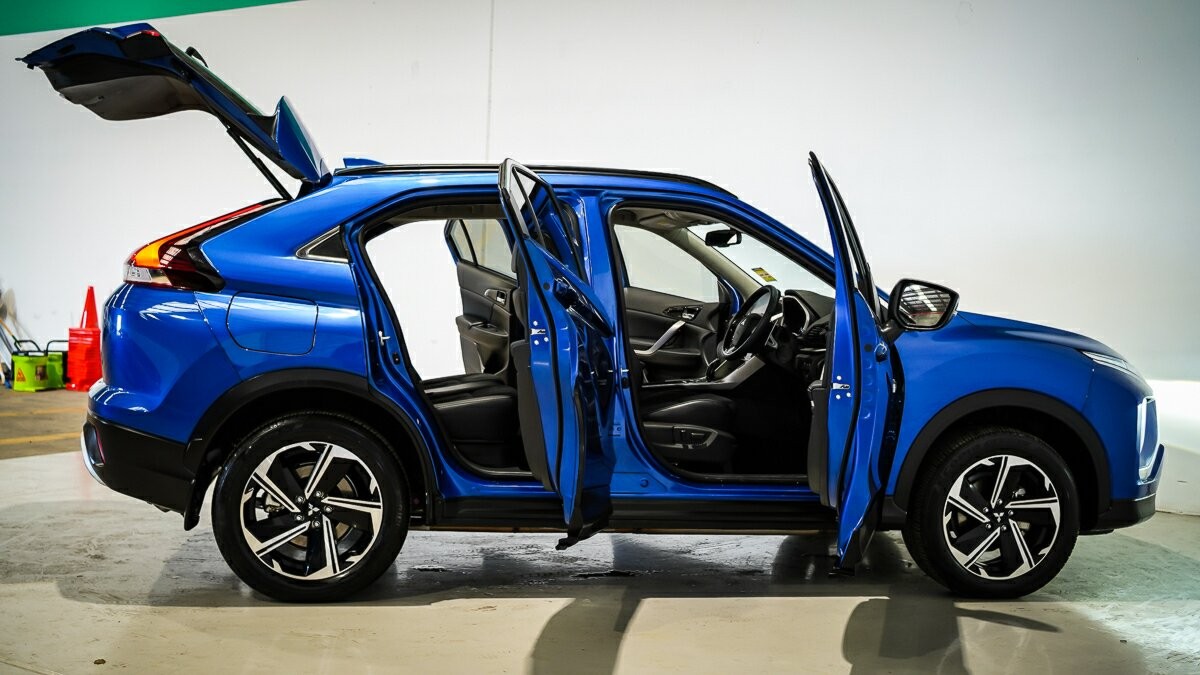 Mitsubishi Eclipse Cross image 4