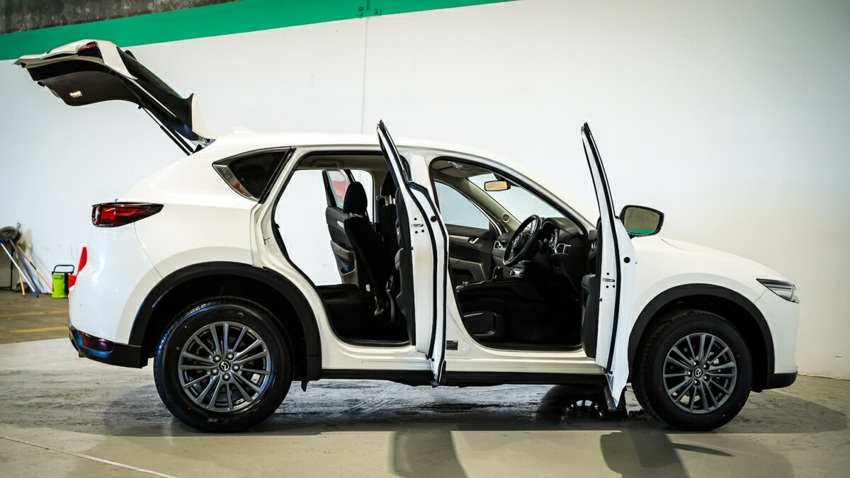 Mazda Cx-5 image 4