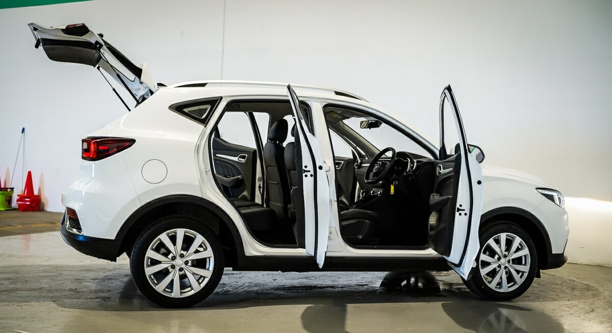 MG Zs image 4