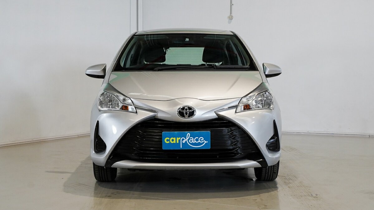 Toyota Yaris image 2