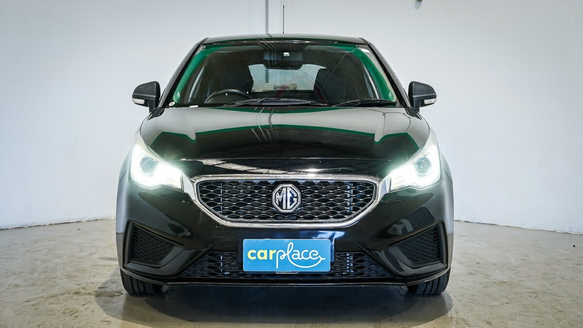 MG Mg3 image 2