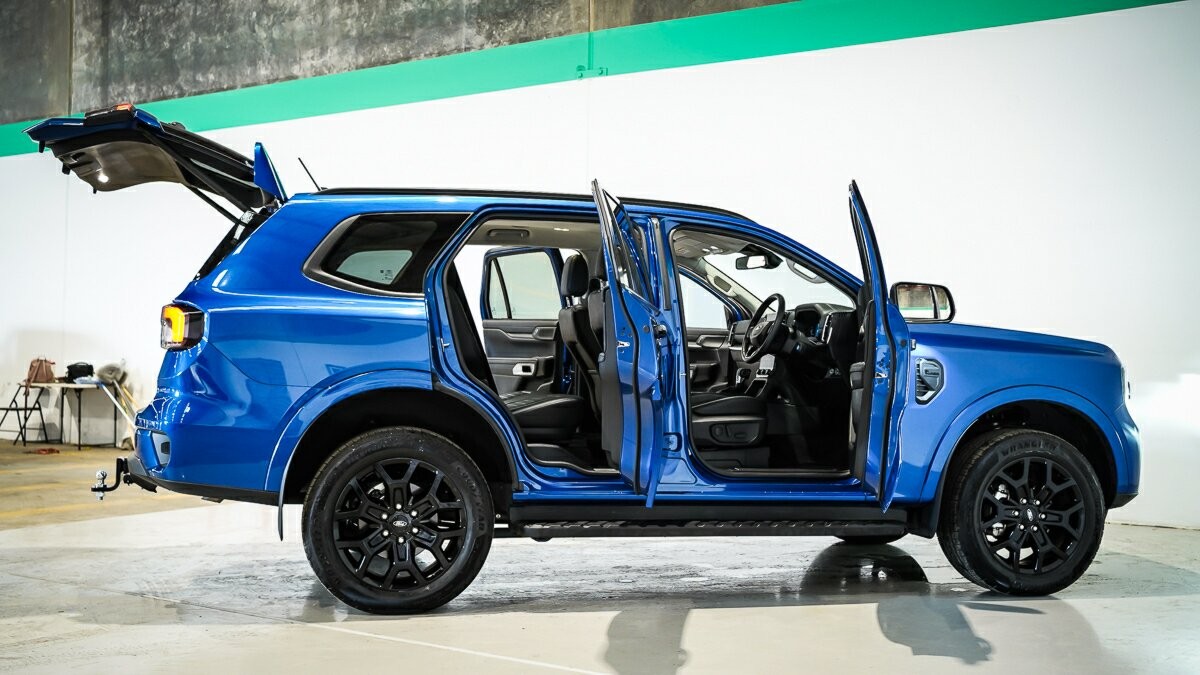 Ford Everest image 4