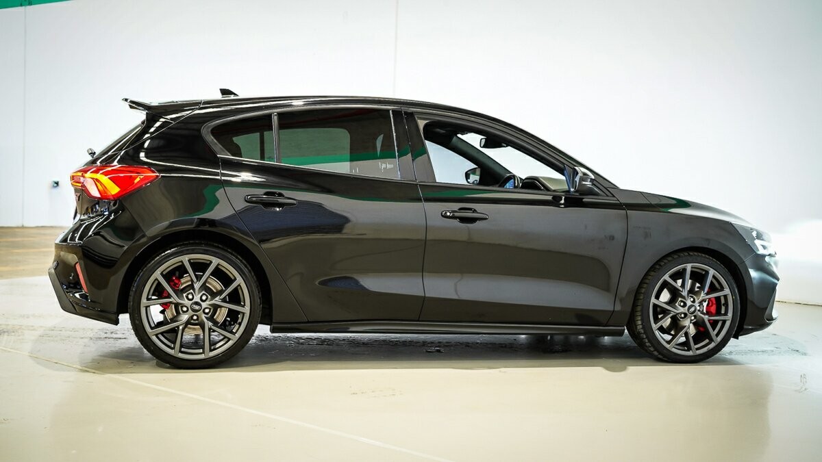 Ford Focus image 4