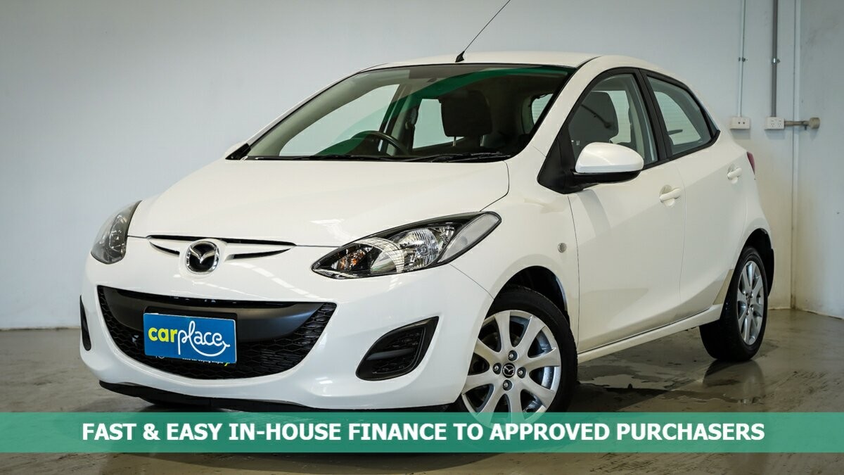 Mazda 2 image 1