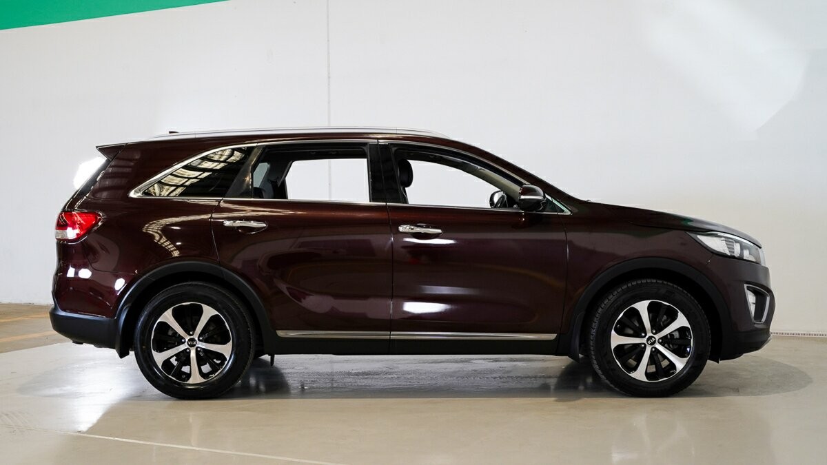 Kia Sorento image 2