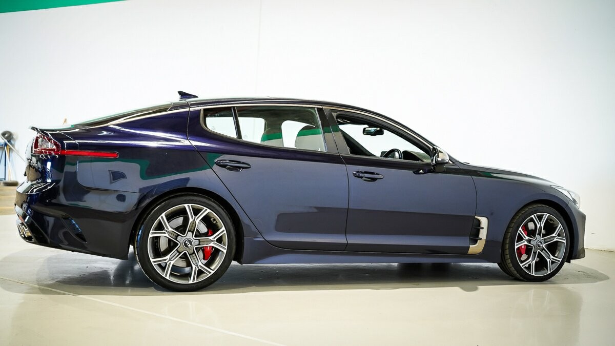 Kia Stinger image 4