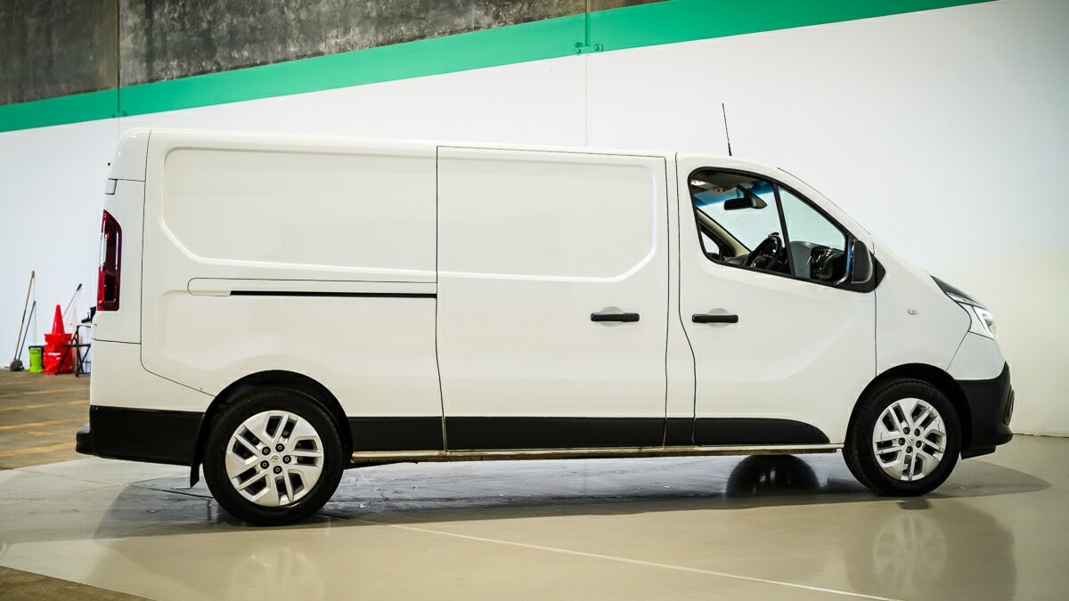 Renault Trafic image 4