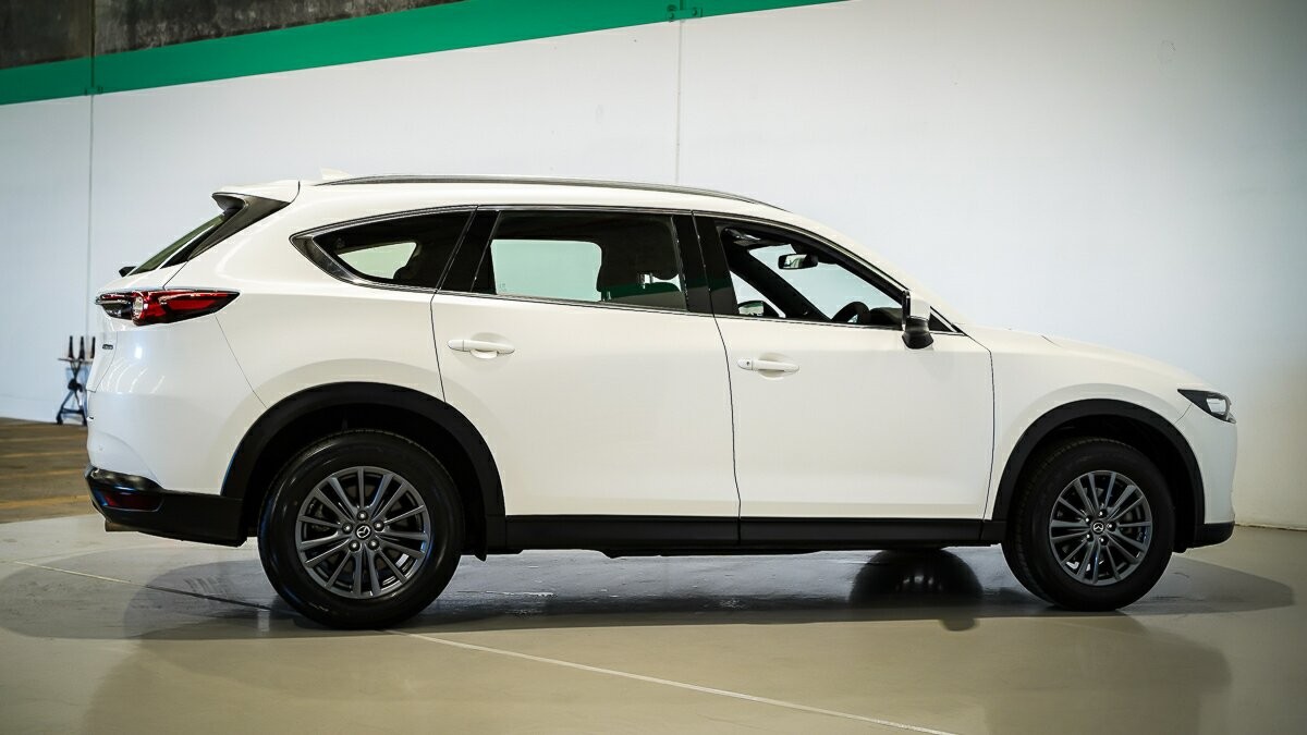 Mazda Cx-8 image 4